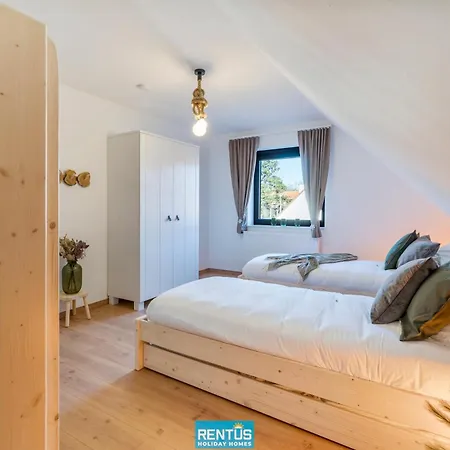 Sailing-large Luxury House In Quiet Location Holiday home *